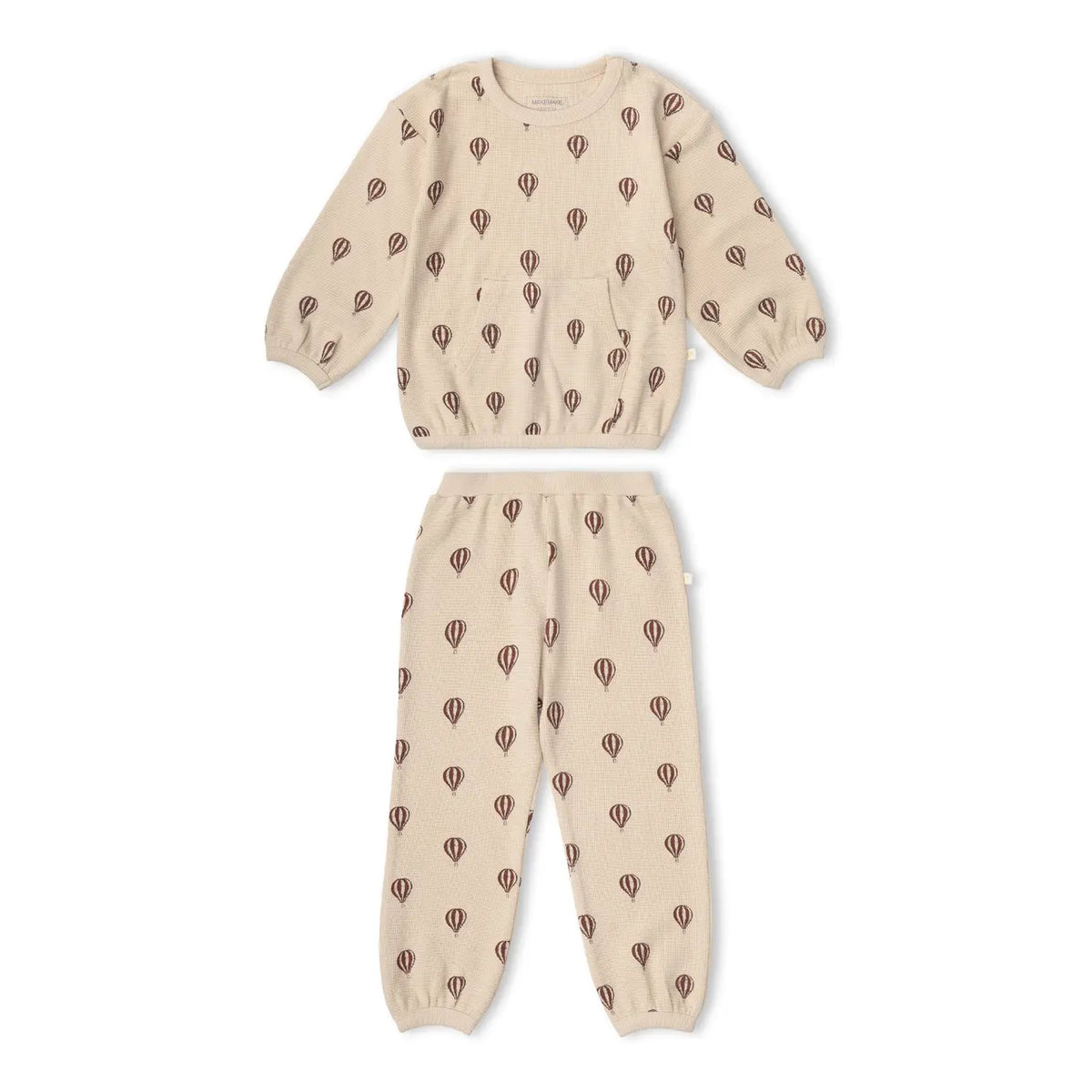 Makemake Organics Balloon Voyage organic tee and pant slouch set.